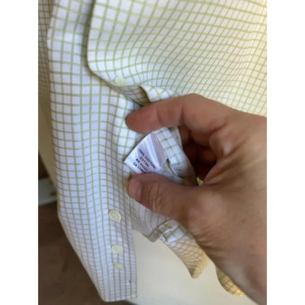 Banana Republic Men’s Green Check Button Down Shirt Size Large 16-16.5